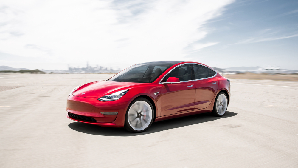 Mobil listrik Tesla Model 3