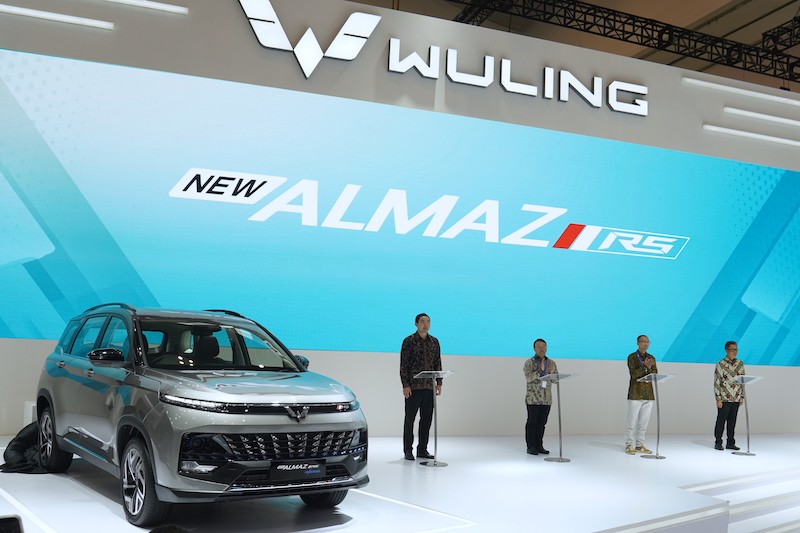 Wuling New Almaz RS